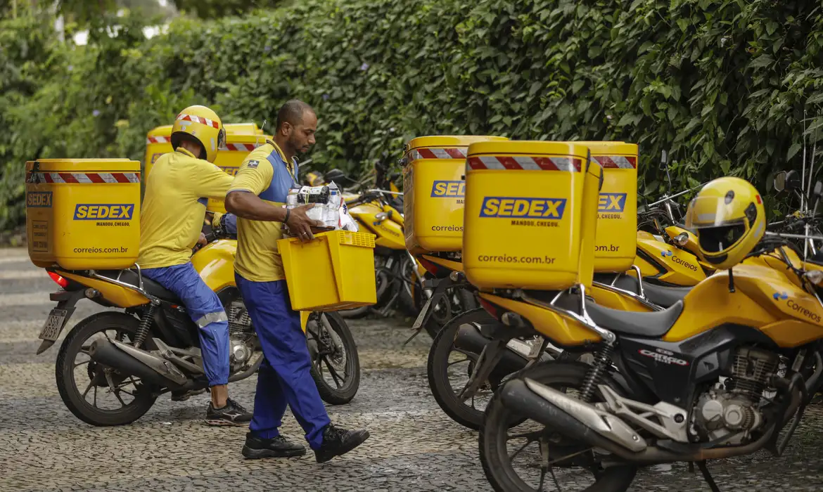 CORREIOS ANUNCIAM PDV E CONCURSO PARA CONTRATAR 3,2 MIL CARTEIROS