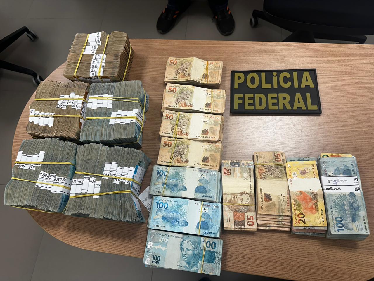 Polícia Federal apreendeu R$ 500.000,00 em espécie em Juazeiro do Norte