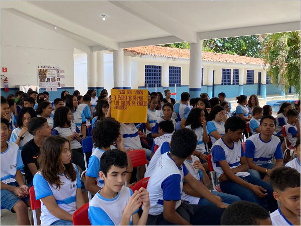 Escola 18 de Maio realiza I SECC 18