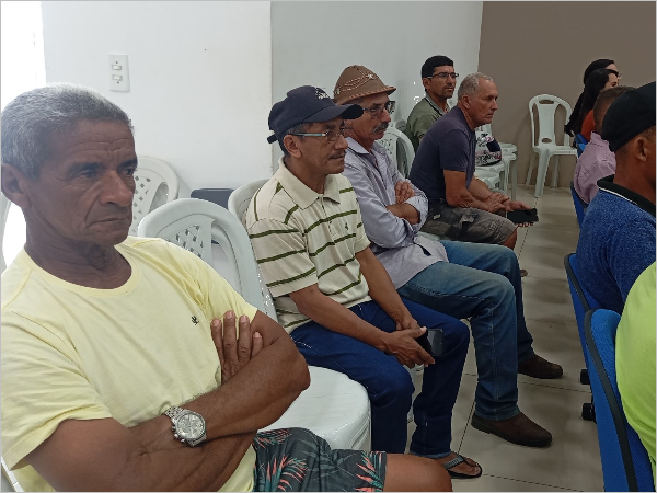 Agricultores de Juazeiro do Norte participam de capacitação sobre alimentação escolar