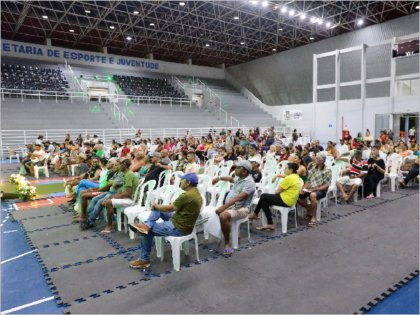 Secretaria de Saúde de Juazeiro do Norte entrega mais de 250 equipamentos de locomoção a usuários do SUS