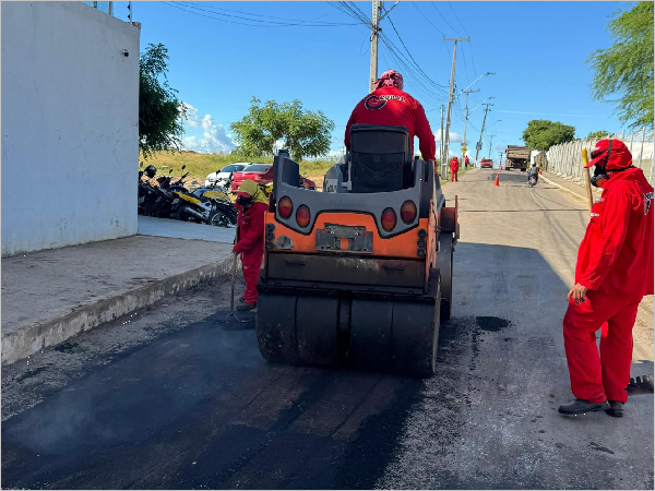 Juazeiro do Norte intensifica trabalhos de desobstrução e limpeza de esgoto ao longo da semana