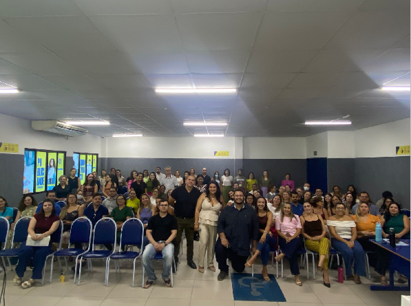 Juazeiro do Norte inicia entrega de kits do programa “De Braços Abertos” às equipes de saúde