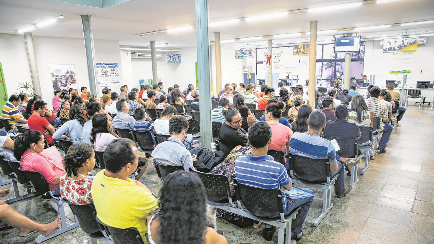 Semana começa com 558 oportunidades de emprego em Juazeiro do Norte pelo IDTSINE