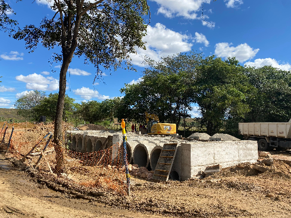 Obra de passagem molhada avança na Vila Palmeirinha