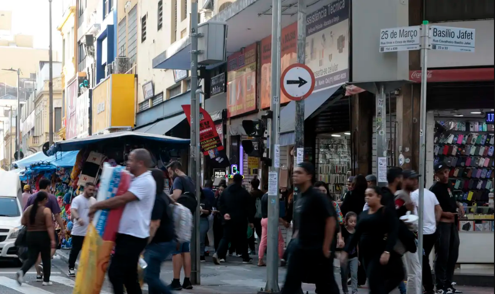 Desemprego cai em 18 estados no segundo trimestre