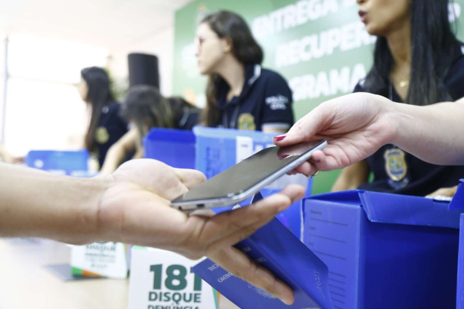 Roubos de celulares reduzem 22,6% de janeiro a agosto de 2025 no Ceará; em Fortaleza, diminuição fica em 25,1%