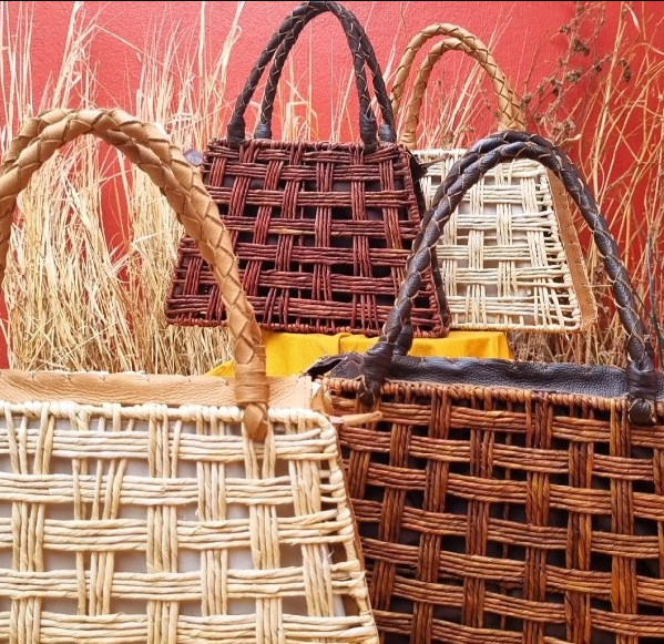 Centro de Artesanato oferece oficina gratuita sobre trançado com palha de milho