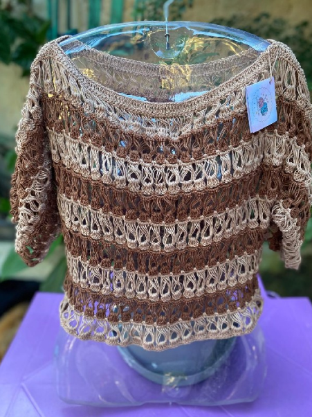 Oficina de crochê e tear oferece aprendizado criativo e gratuito no Centro de Artesanato Municipal