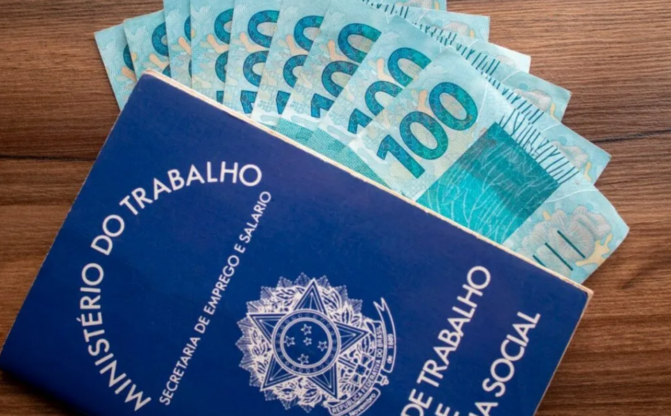 Salário mínimo de 2026 será de R$ 1.621, confirma governo federal