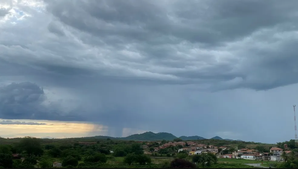 Previsão aponta chance de chuvas isoladas no Cariri até domingo