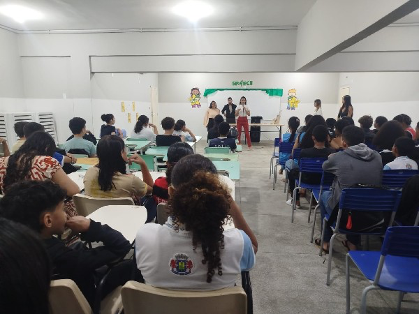 Escolas da rede municipal de Juazeiro do Norte promovem atividades na Semana da Mulher