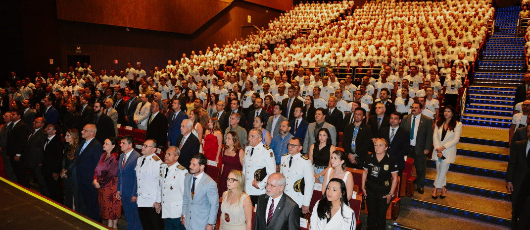 Aesp celebra 15 anos e homenageia autoridades com Medalhas do Mérito Acadêmico e Policial