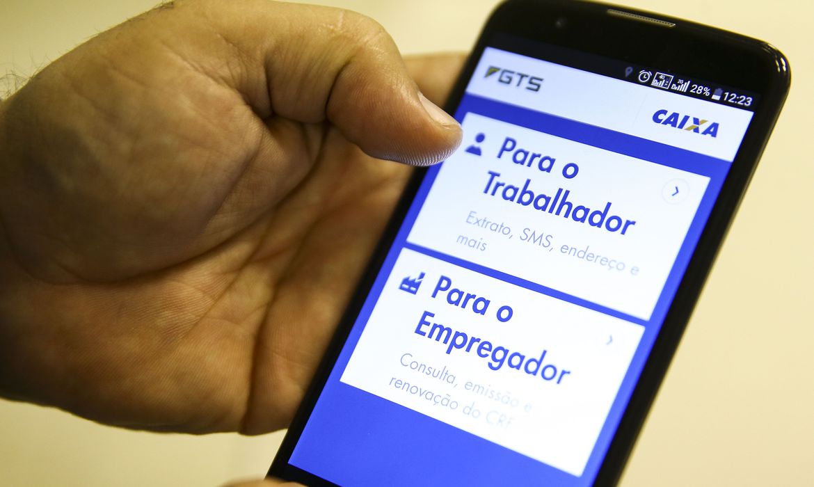 FGTS vai distribuir R$ 13,04 bilhões do lucro de 2025 para 138,2 milhões de trabalhadores